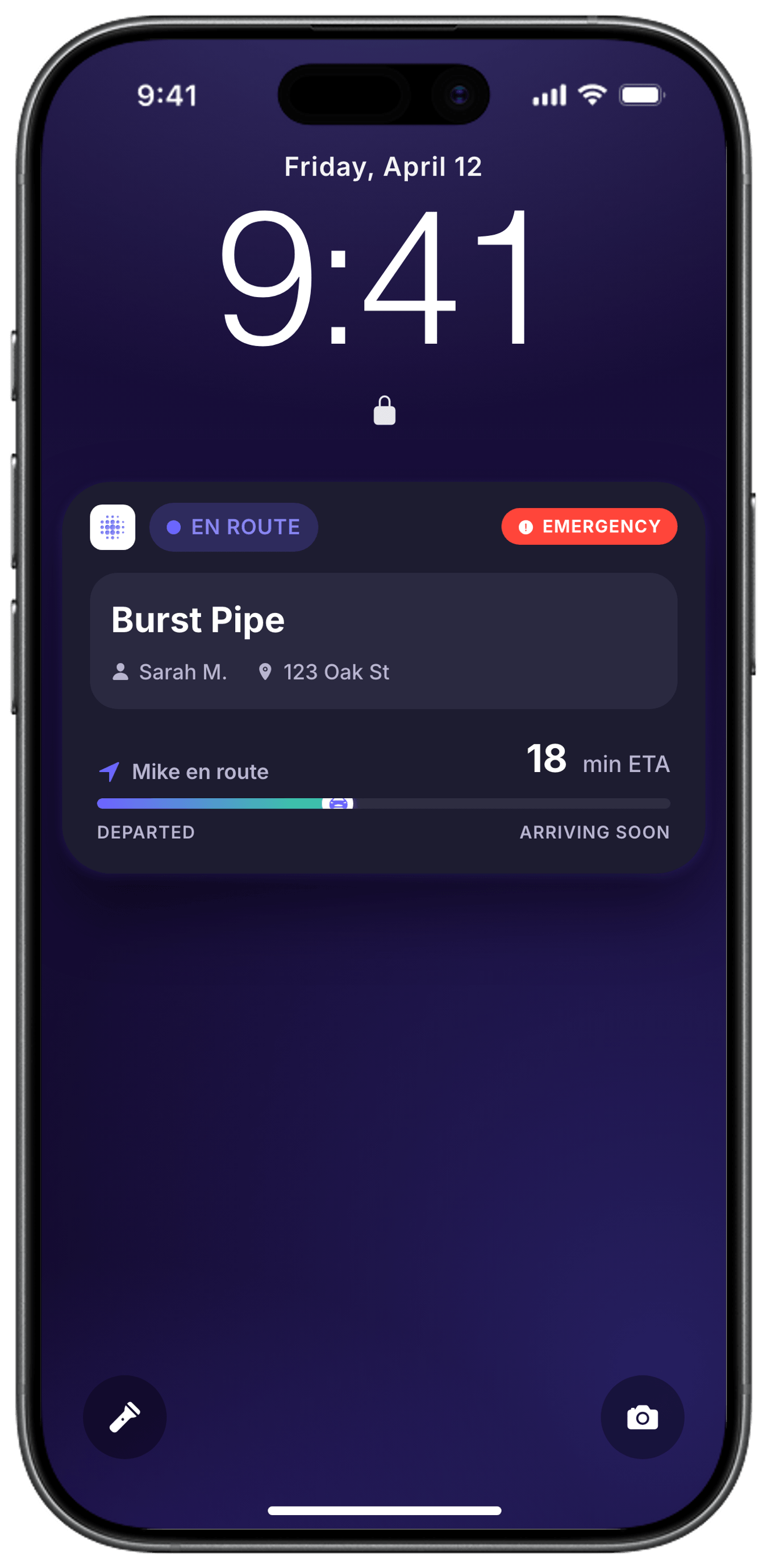 Technician's phone showing a Recevia Live Activity with en-route status and ETA on the Lock Screen.